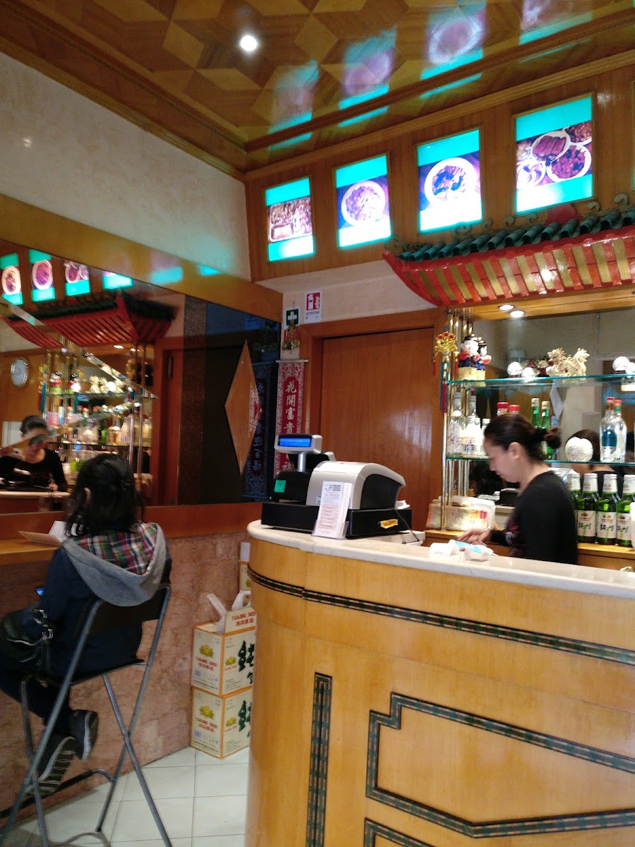 Rosticceria Cinese Il Panda Di Huang Shuhai